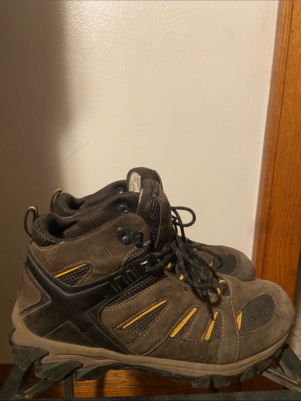 Men's Size 10.5W Field & Forest Brown And Black Hiking Boots with Yellow Accents